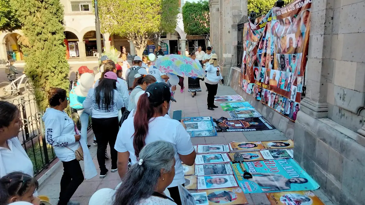 Esperan justicia para Claudia Cano, víctima de presunto feminicidio en Salamanca  (1)